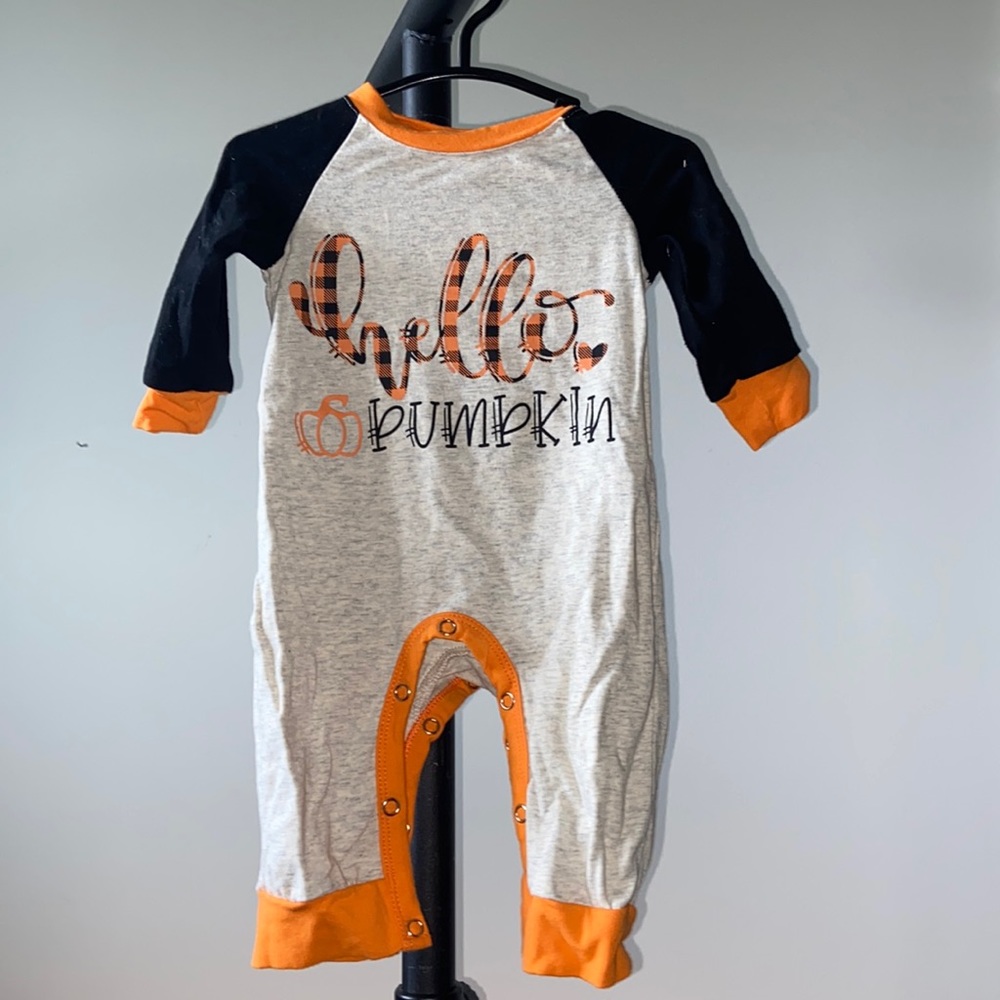 Hello pumpkin romper
